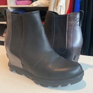 Sorel Joan of Arctic Chelsea Wedge -like new!